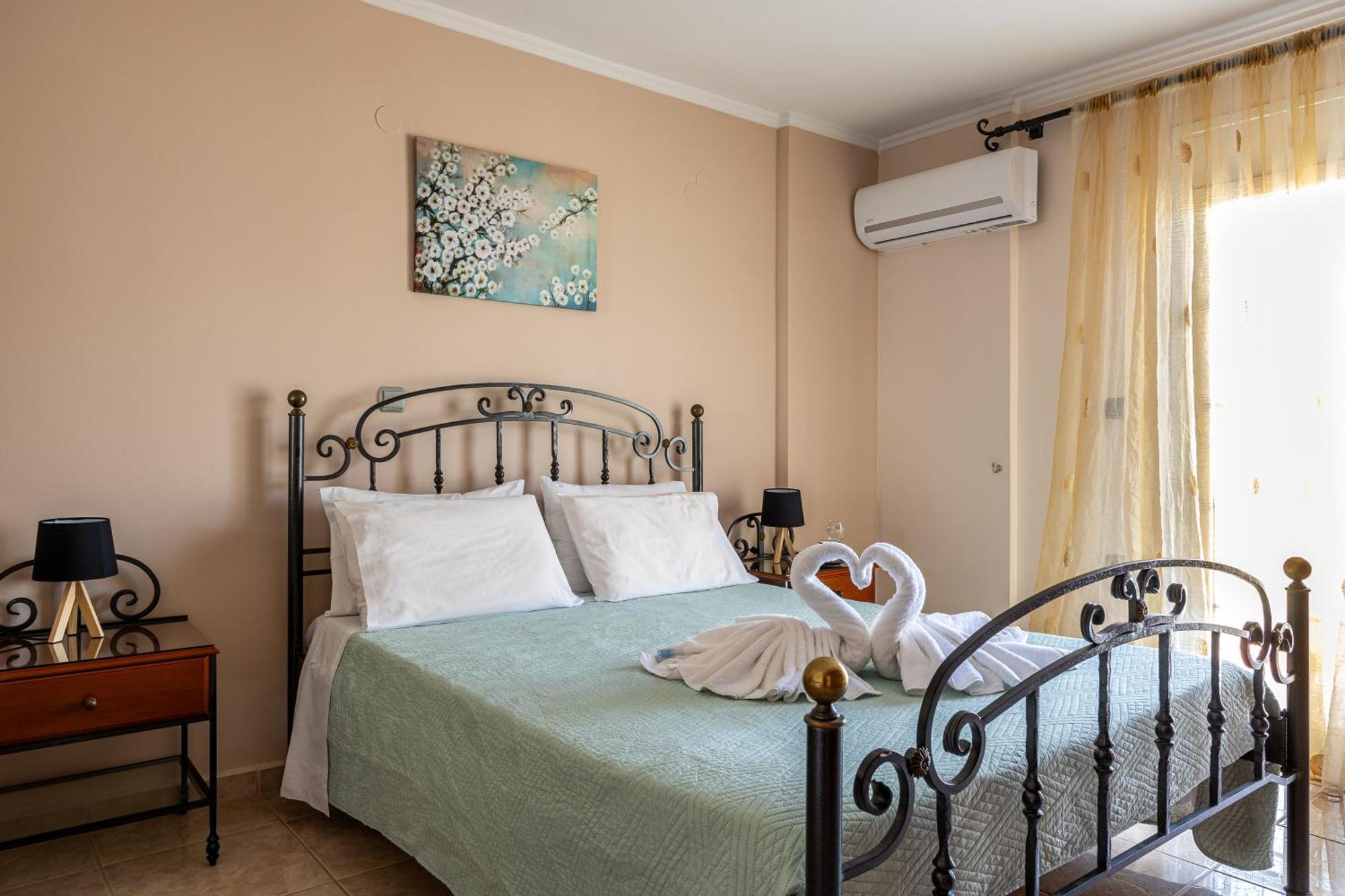Pavlos Apartments アルゴストリオン エクステリア 写真