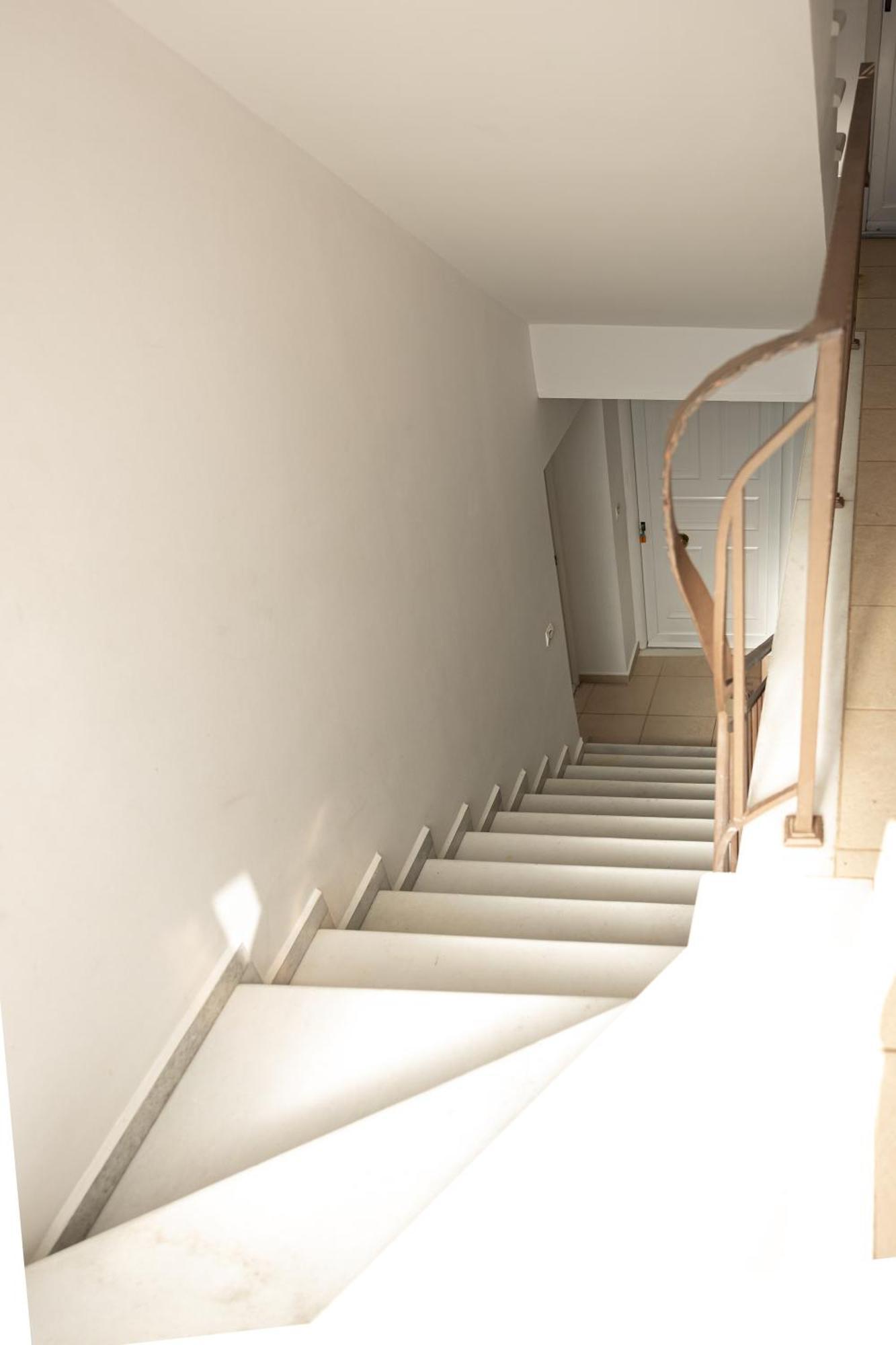 Pavlos Apartments アルゴストリオン エクステリア 写真