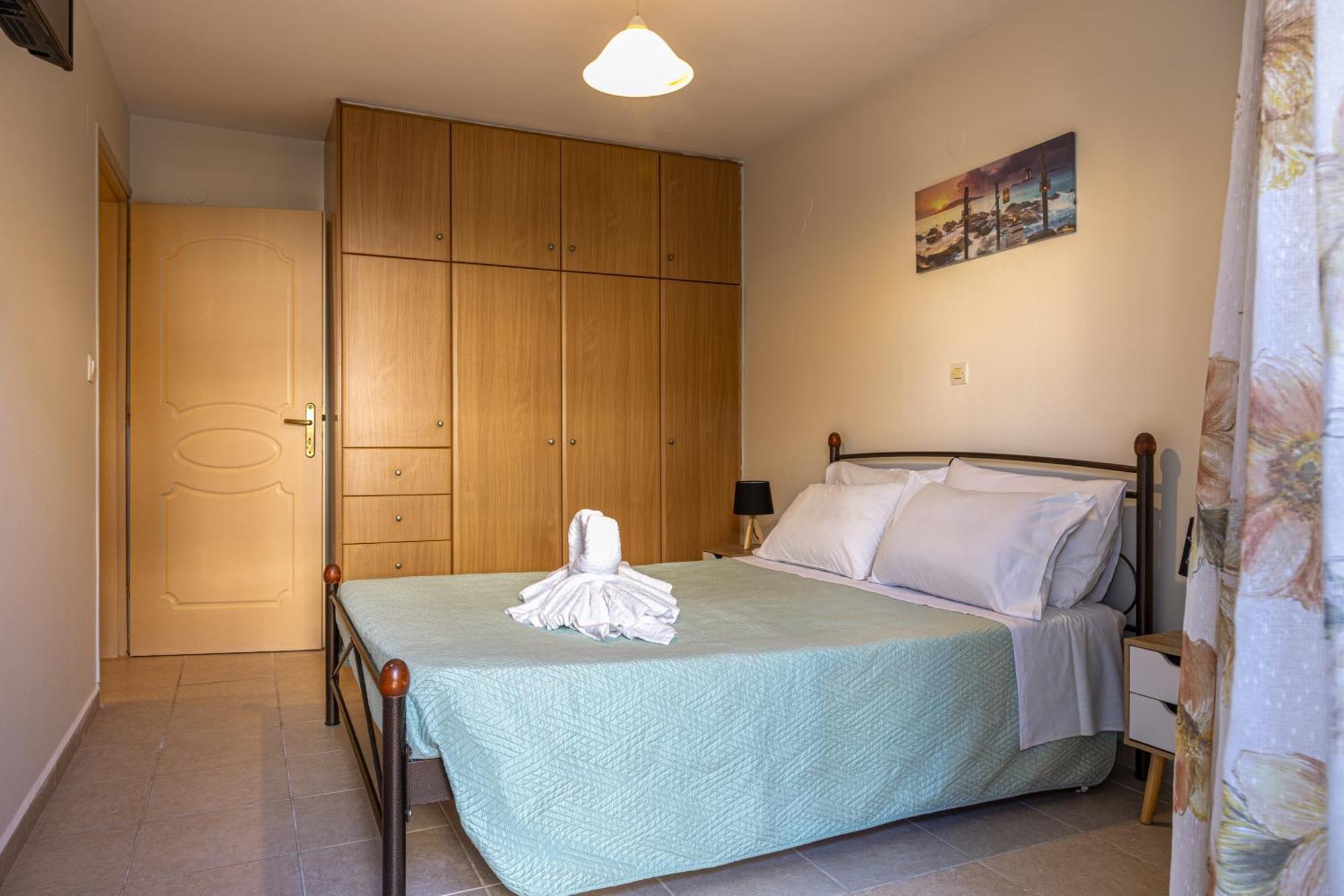 Pavlos Apartments アルゴストリオン エクステリア 写真
